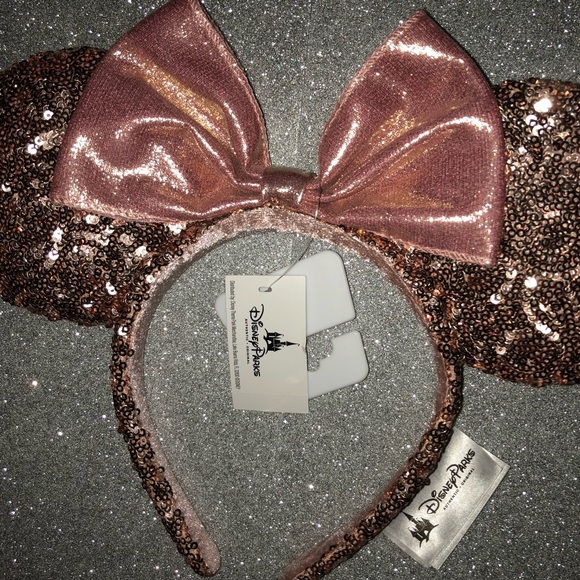 New Disney Parks rose Gold Minnie Mouse Ears